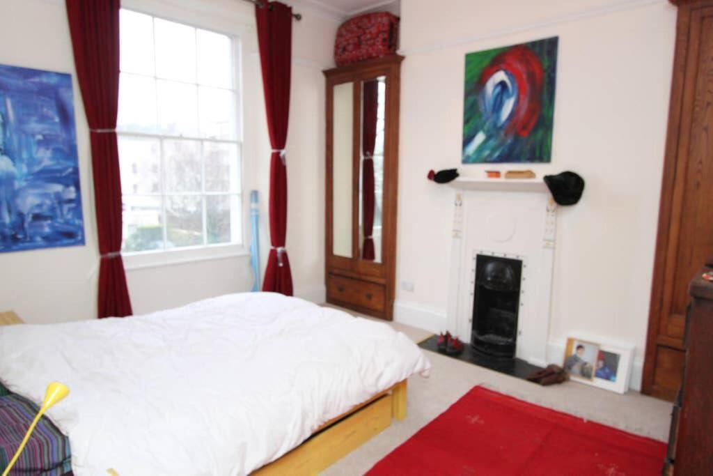 Stunning Arty Apartment In The Heart Of Clifton Bristol Exterior foto